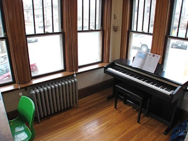 $4,500 | 128 Brooks Avenue, Arlington, MA 02474