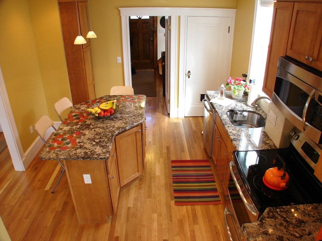 128 Brooks Avenue Arlington, MA 02474 - Photo 8 of 23