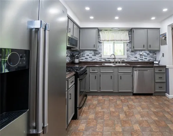 $364,900 | 166 Walden Way, Imperial, PA 15126