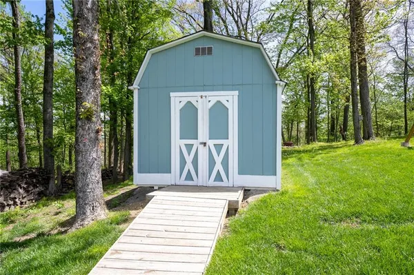 $364,900 | 166 Walden Way, Imperial, PA 15126