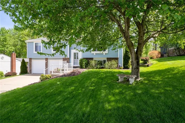 $364,900 | 166 Walden Way, Imperial, PA 15126