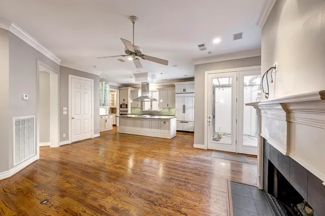 $899,500 | 1226 Ripple Creek Drive, Houston, TX 77057