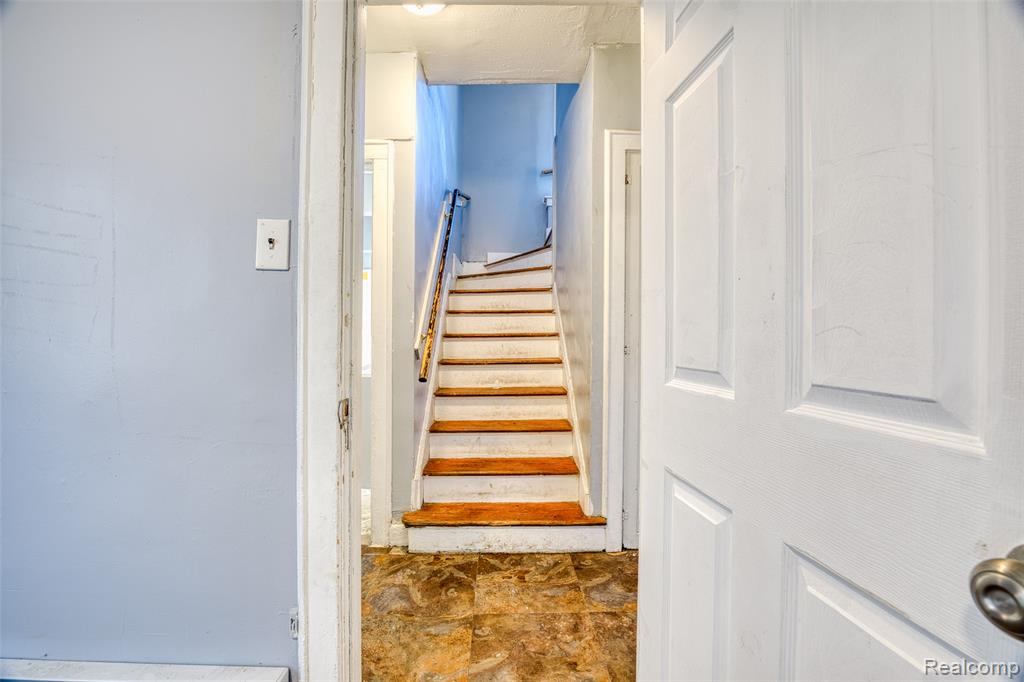 12875 Steel Street Detroit, MI 48227 - Photo 15 of 34