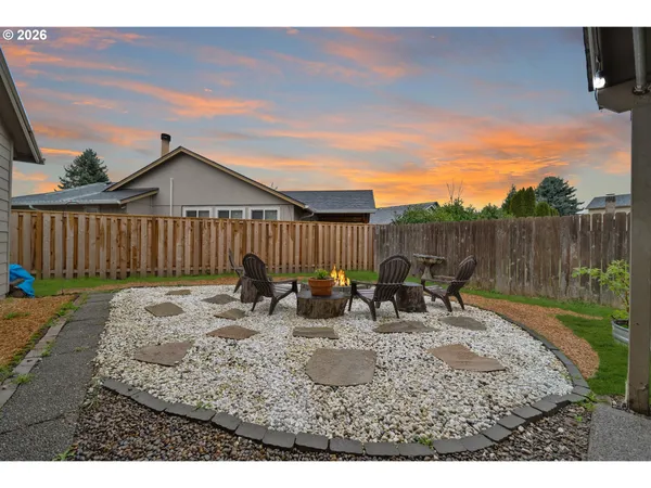 $484,900 | 21455 Southwest Lois Street, Beaverton, OR 97003