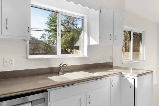 $2,400 | 2531 Avalon Circle, Chattanooga, TN 37415