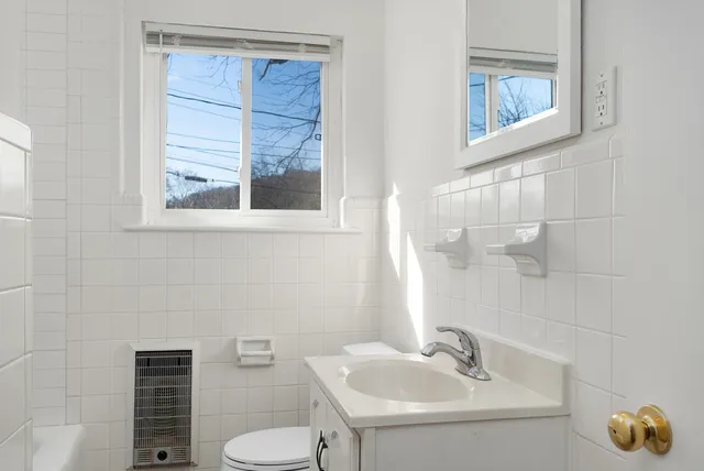 $2,400 | 2531 Avalon Circle, Chattanooga, TN 37415