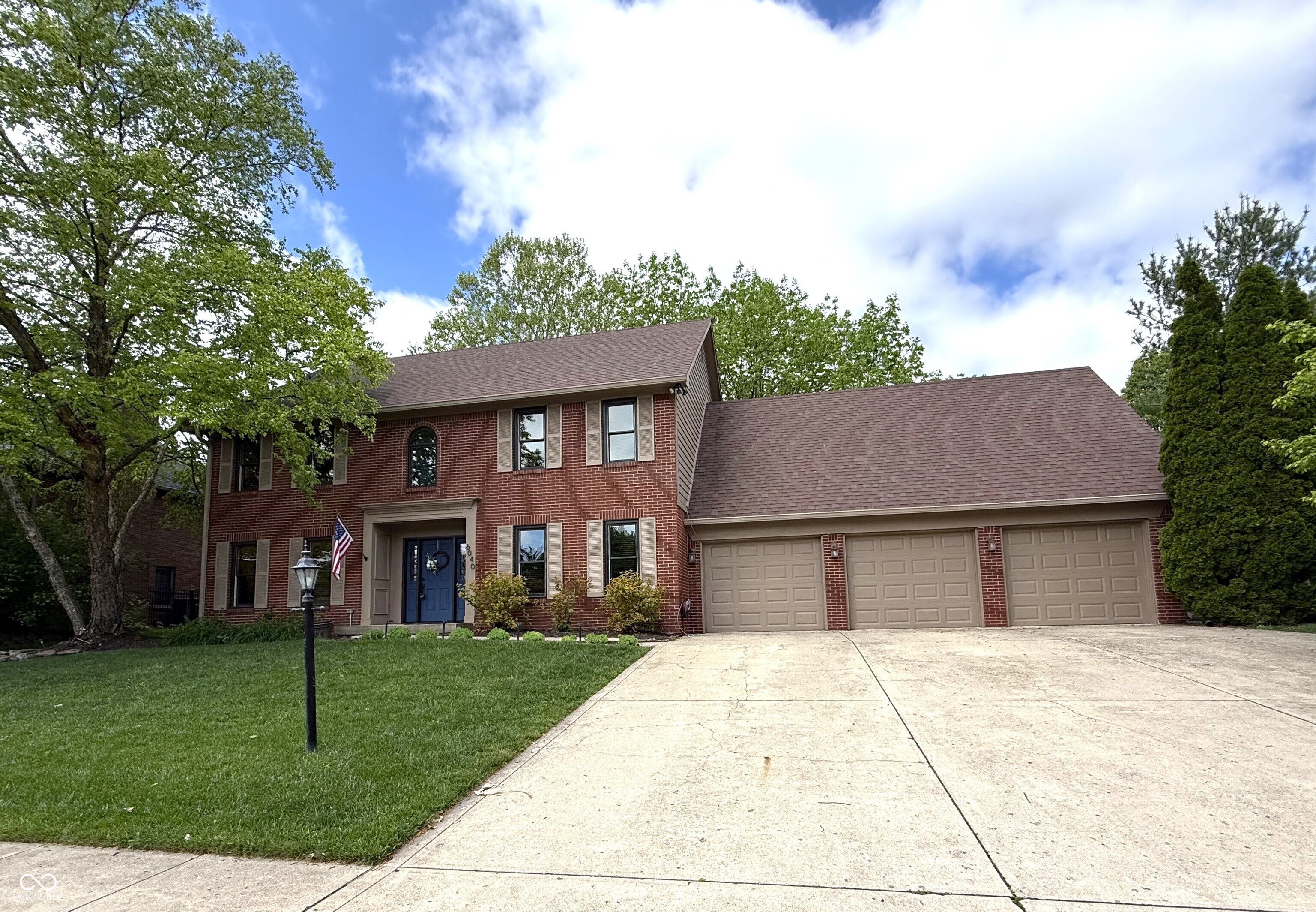 6040 Hunters Ridge Drive Plainfield, IN 46168 - Photo 1 of 34