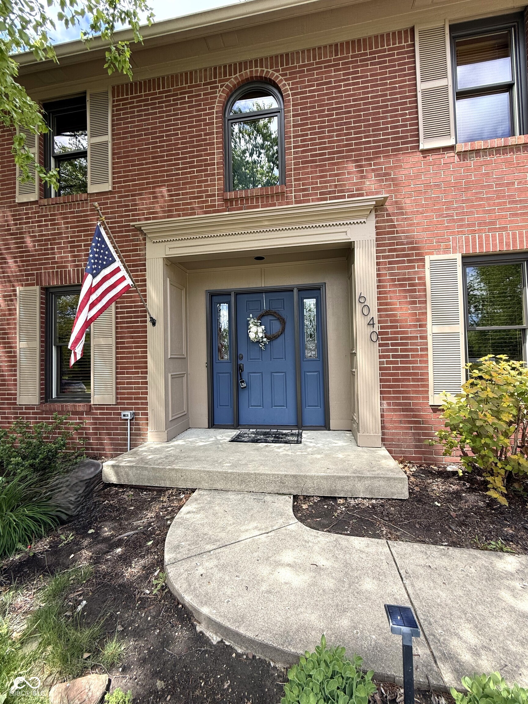 6040 Hunters Ridge Drive Plainfield, IN 46168 - Photo 2 of 34