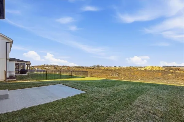 $434,950 | 19606 West 195th Street, Spring Hill, KS 66083