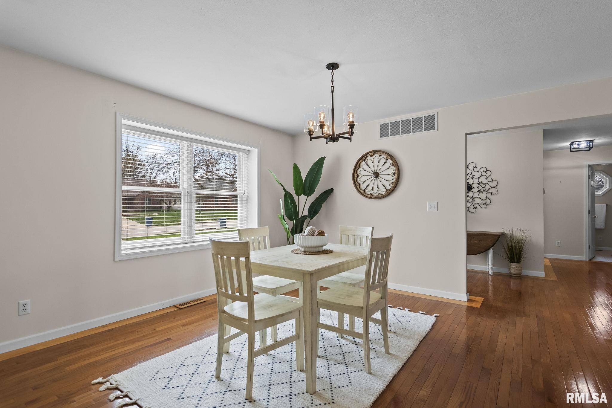 6932 Fringetree Way Springfield, IL 62712 - Photo 10 of 61 Gallery Image 10