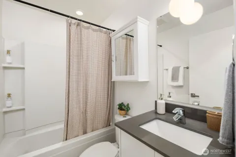 $725,000 | 822 Northwest 49th Street, Unit A, Seattle, WA 98107