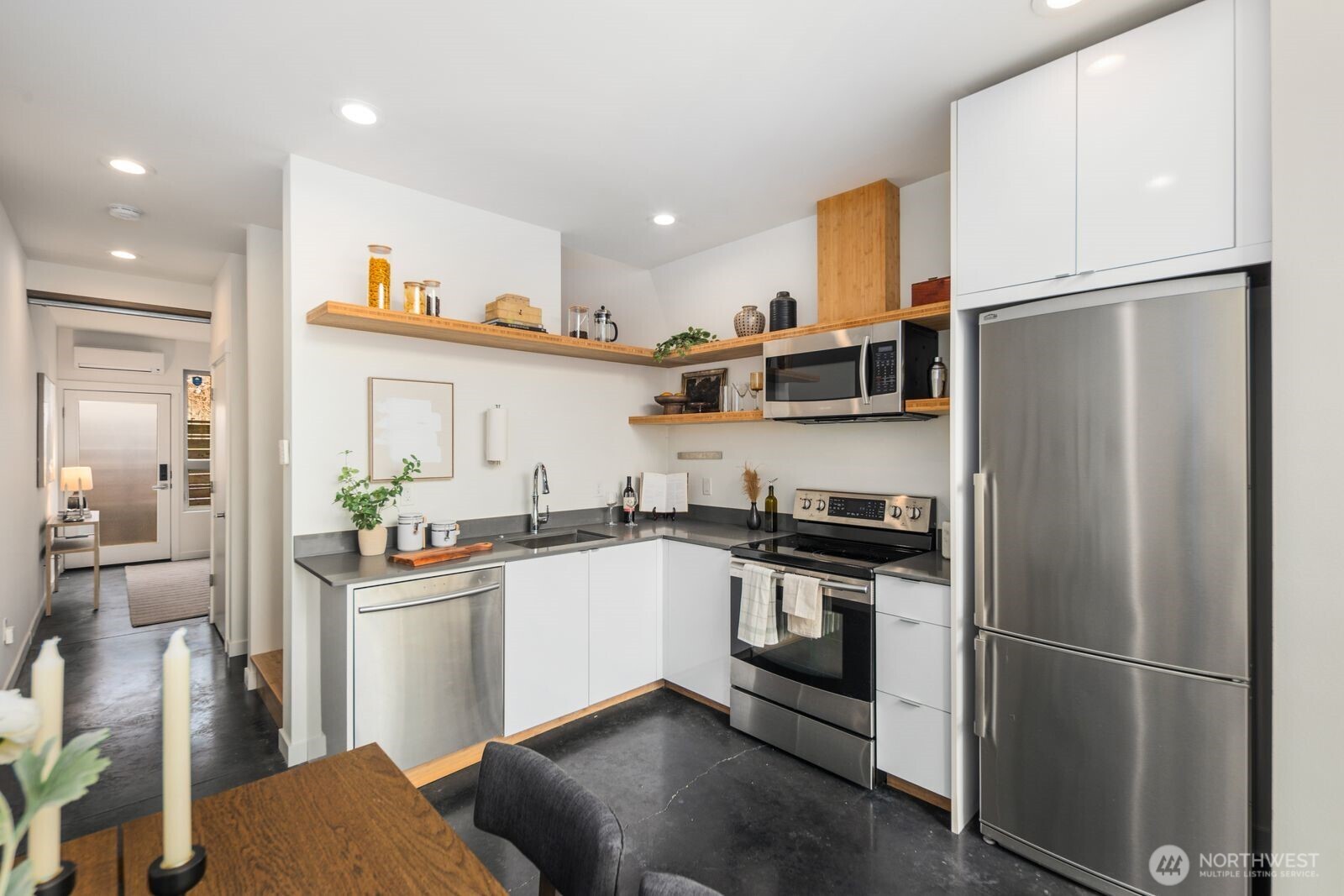 822 Northwest 49th Street, Unit A Seattle, WA 98107 - Photo 10 of 30