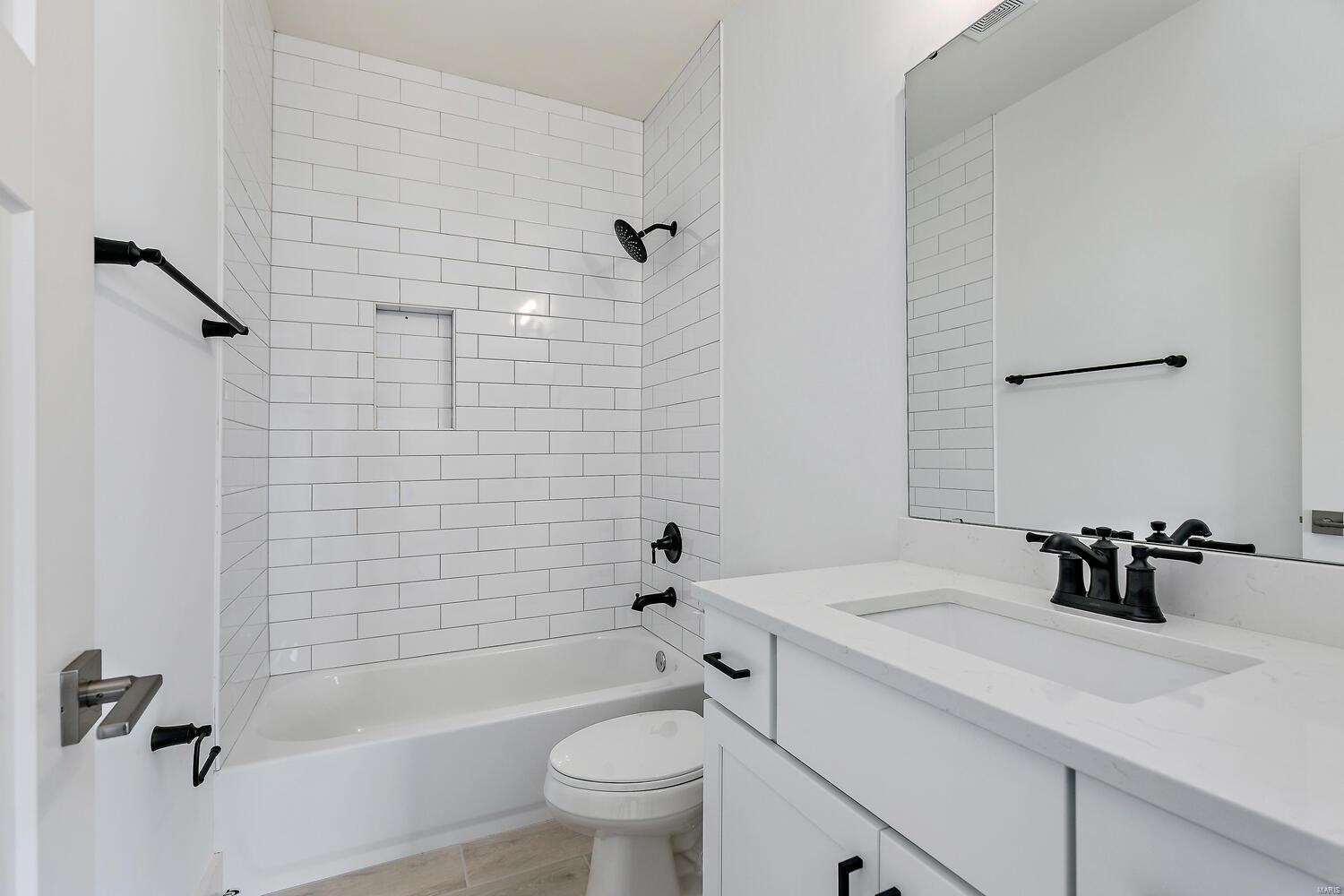 1236 Patchwork Chesterfield, MO 63005 - Photo 18 of 19 Gallery Image 18