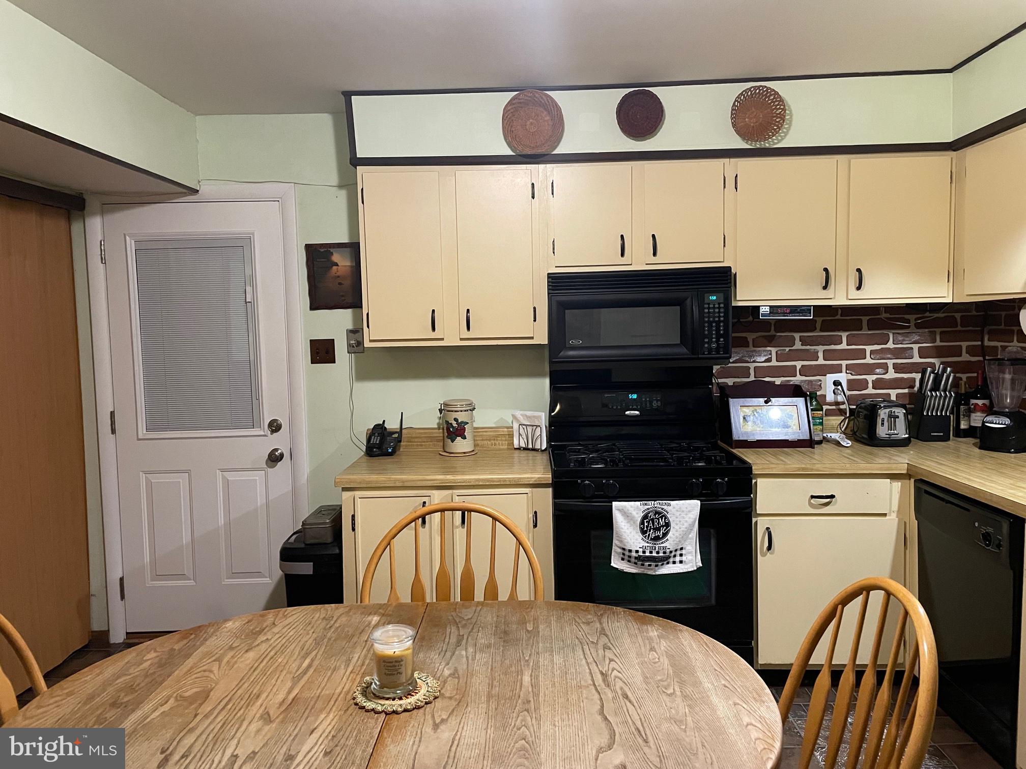 19 Ray Smith Road Sicklerville, NJ 08081 - Photo 6 of 25
