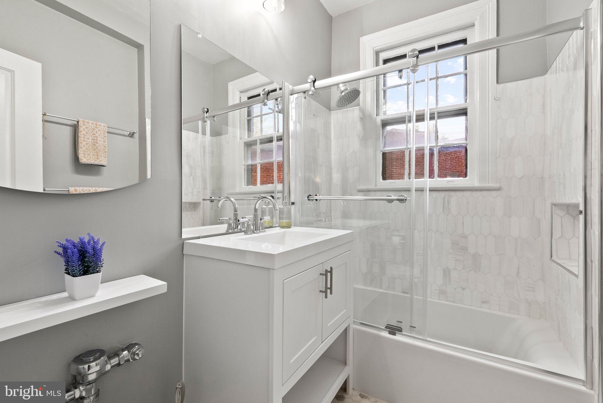 2707 Adams Mill Road Northwest, Unit 308 Washington, DC 20009 - Photo 18 of 34