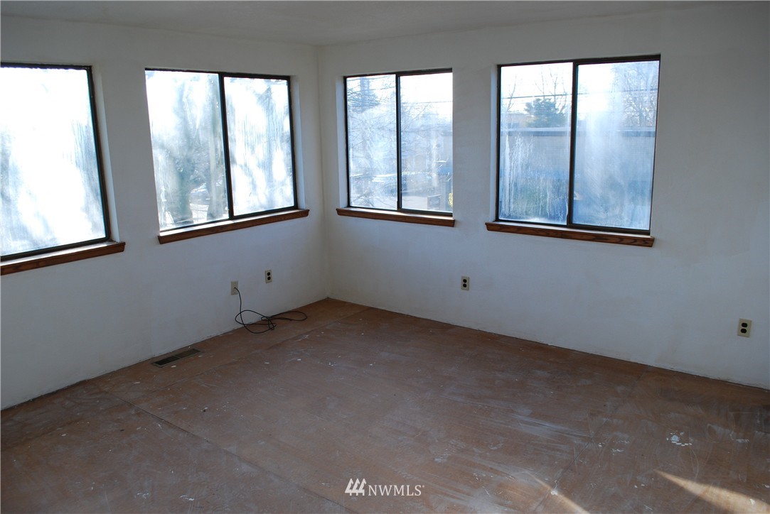 500 Williams Avenue South Renton, WA 98057 - Photo 8 of 15 Gallery Image 8