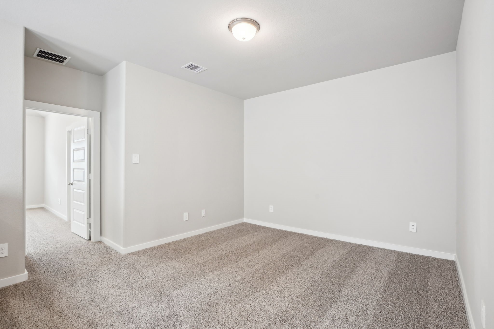 3119 Quiet Sunset Drive Houston, TX 77080 - Photo 23 of 46 a view of an empty room