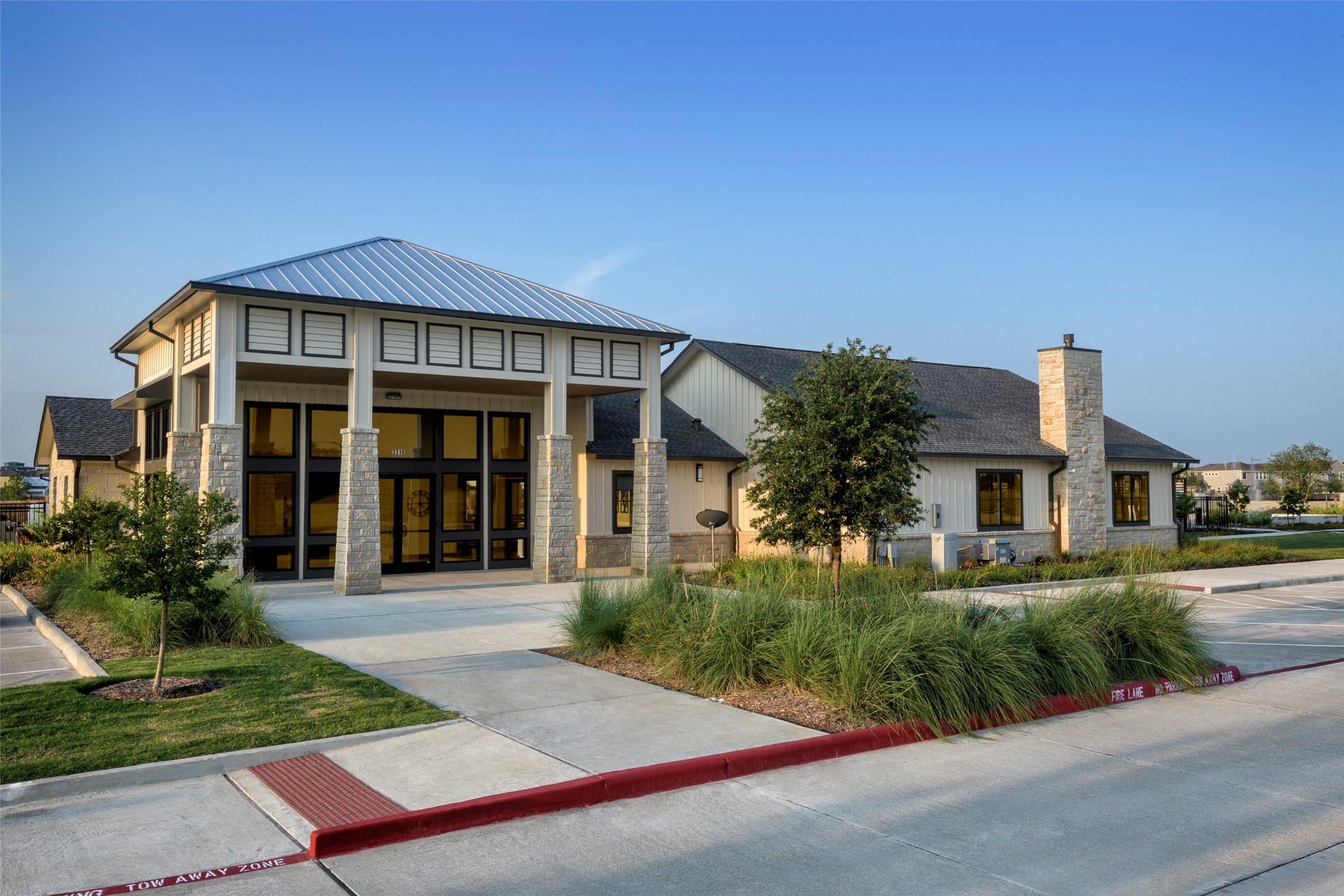 3119 Quiet Sunset Drive Houston, TX 77080 - Photo 38 of 46 a front view of a house with a yard