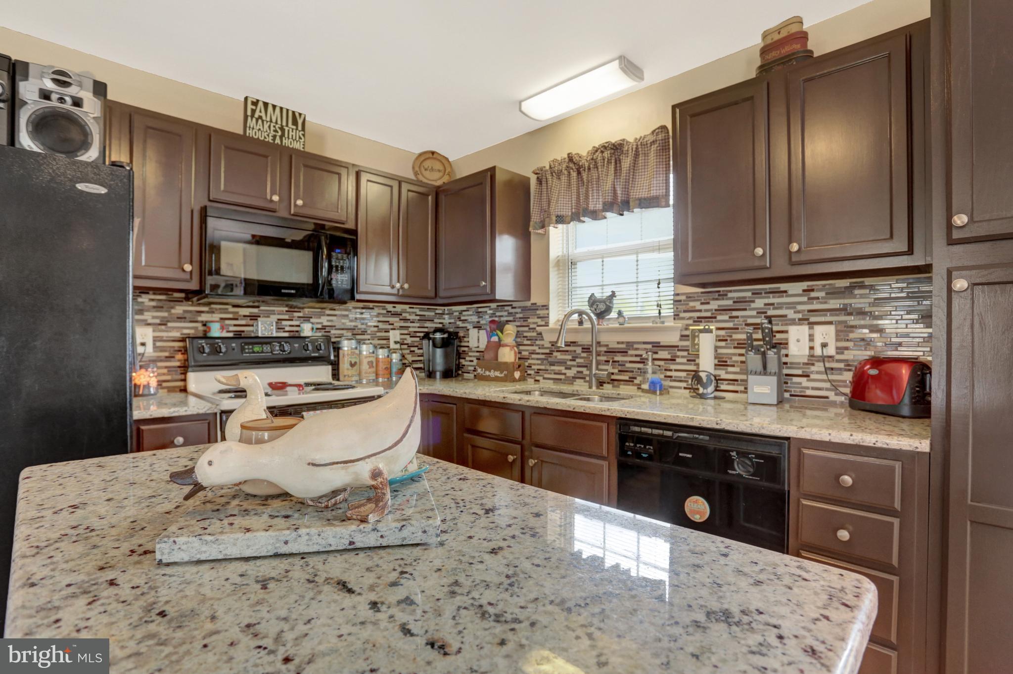 5 Coventry Cross Road Mount Wolf, PA 17347 - Photo 13 of 40 Gallery Image 13