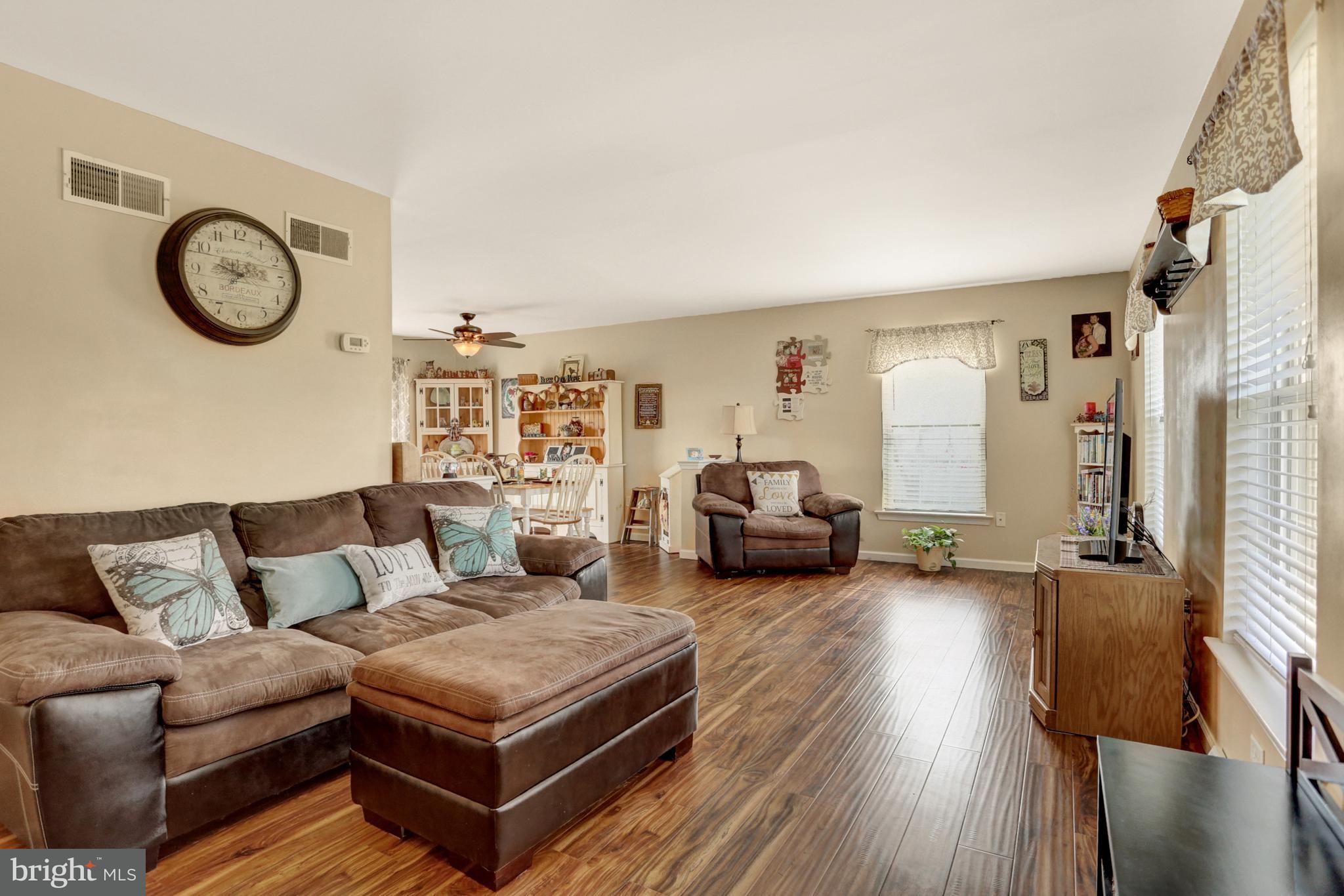 5 Coventry Cross Road Mount Wolf, PA 17347 - Photo 3 of 40 Gallery Image 3
