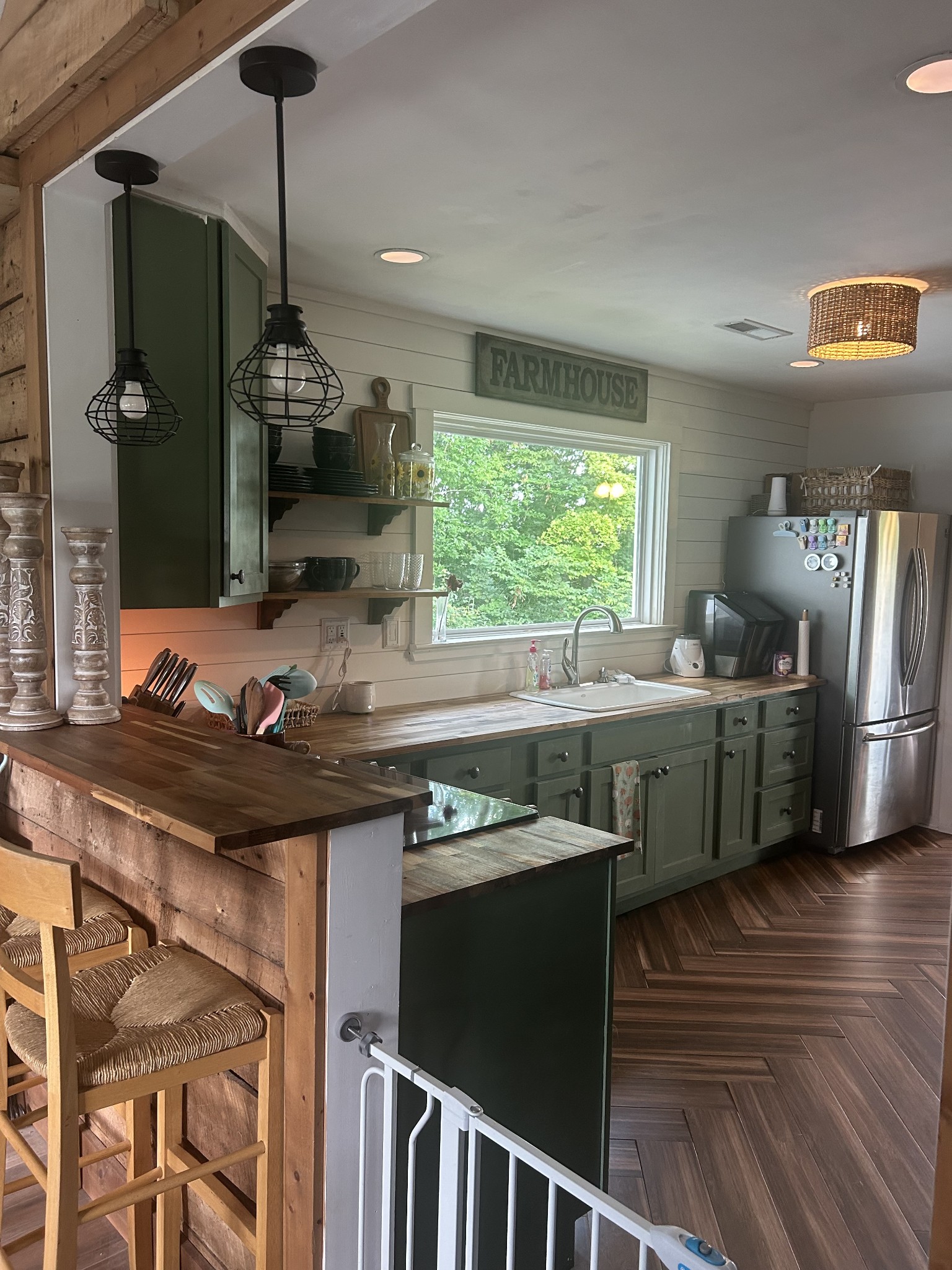 2019 Pinnacle Road Pleasant View, TN 37146 - Photo 7 of 24 a kitchen that has a sink a stove and a wooden floor
