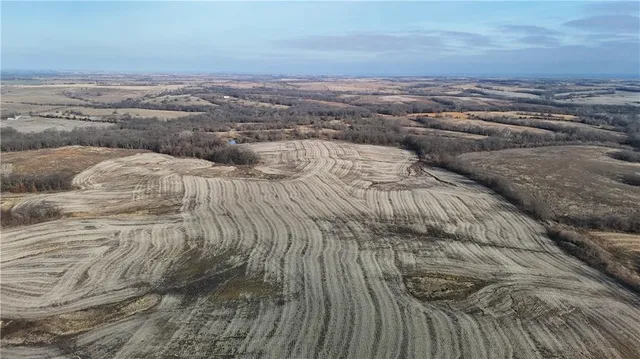 $720,000 | 445 Street, King City, MO 64463