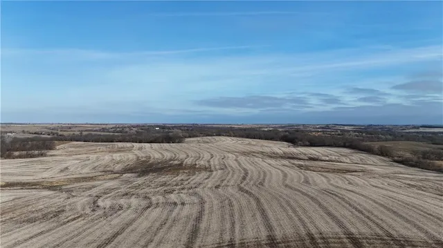 $720,000 | 445 Street, King City, MO 64463