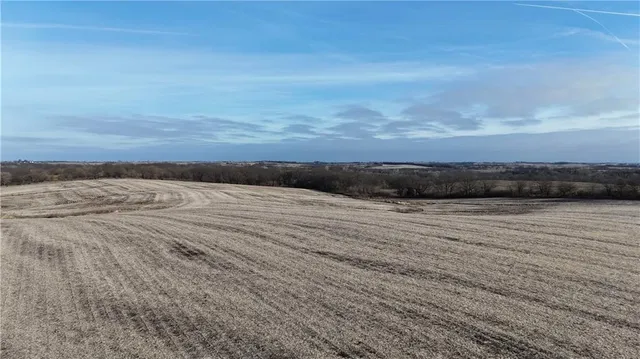 $720,000 | 445 Street, King City, MO 64463