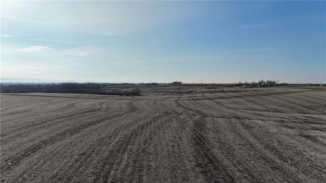 $720,000 | 445 Street, King City, MO 64463