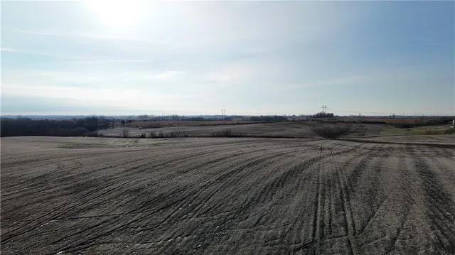 $720,000 | 445 Street, King City, MO 64463