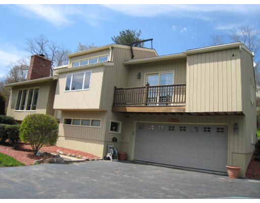 4 Brookside Road Middleton, MA 01949 - Photo 1 of 9 Gallery Image 1