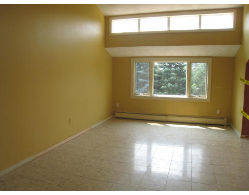 4 Brookside Road Middleton, MA 01949 - Photo 4 of 9 Gallery Image 4
