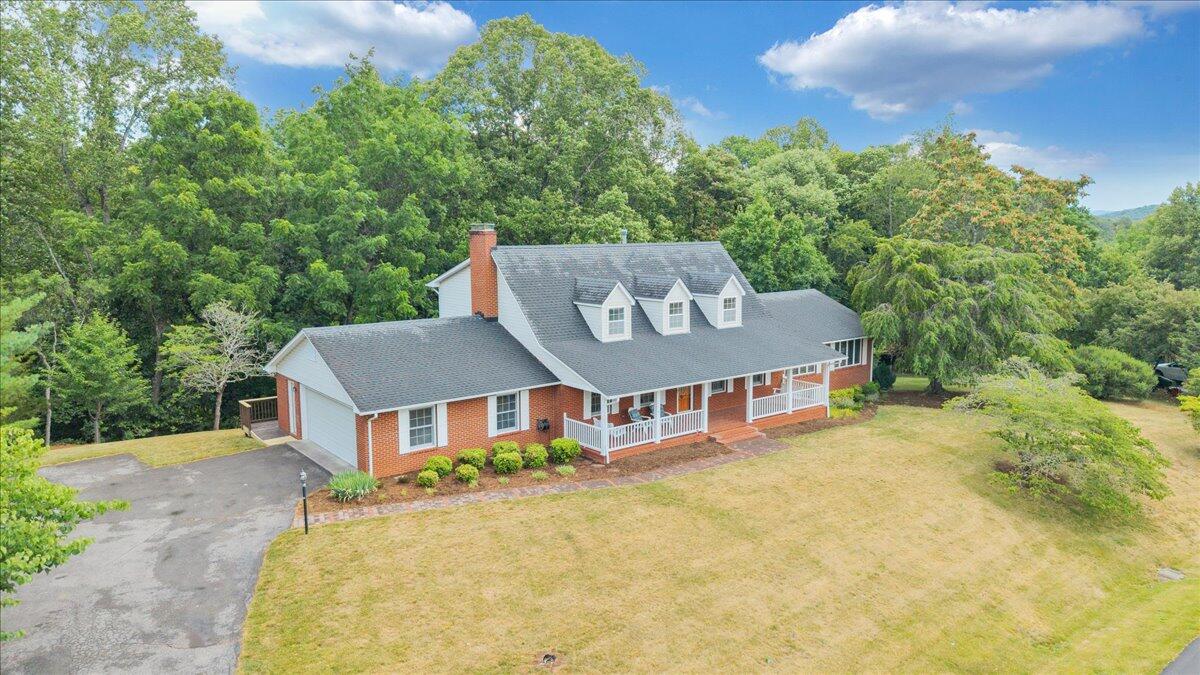 7031 Highfields Farm Trail Roanoke, VA 24018 - Photo 77 of 88 077-DJI_20260618115542_0007_D