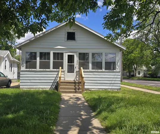 $74,900 | 1230 Summer Street, Pekin, IL 61554