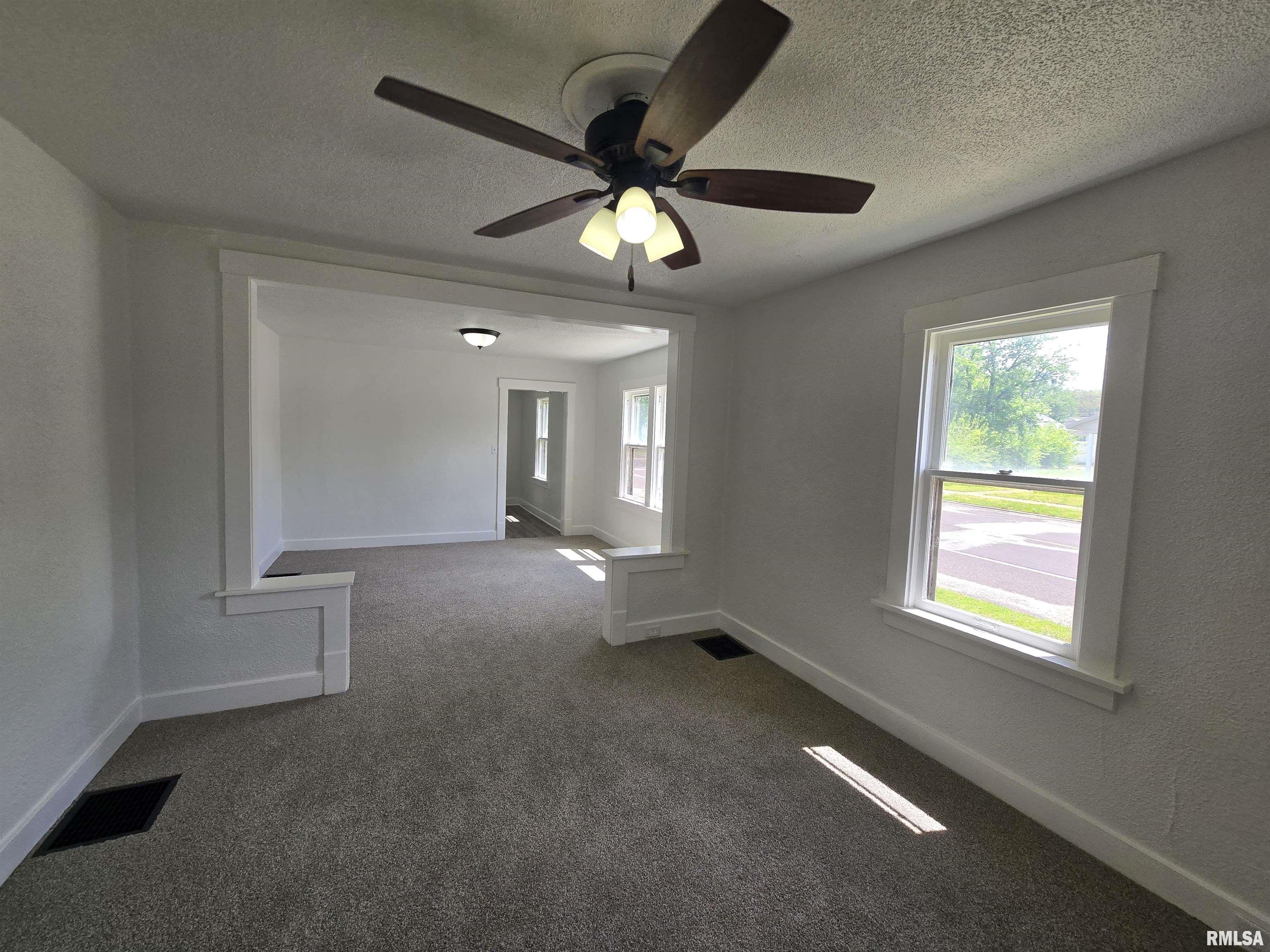 1230 Summer Street Pekin, IL 61554 - Photo 7 of 10