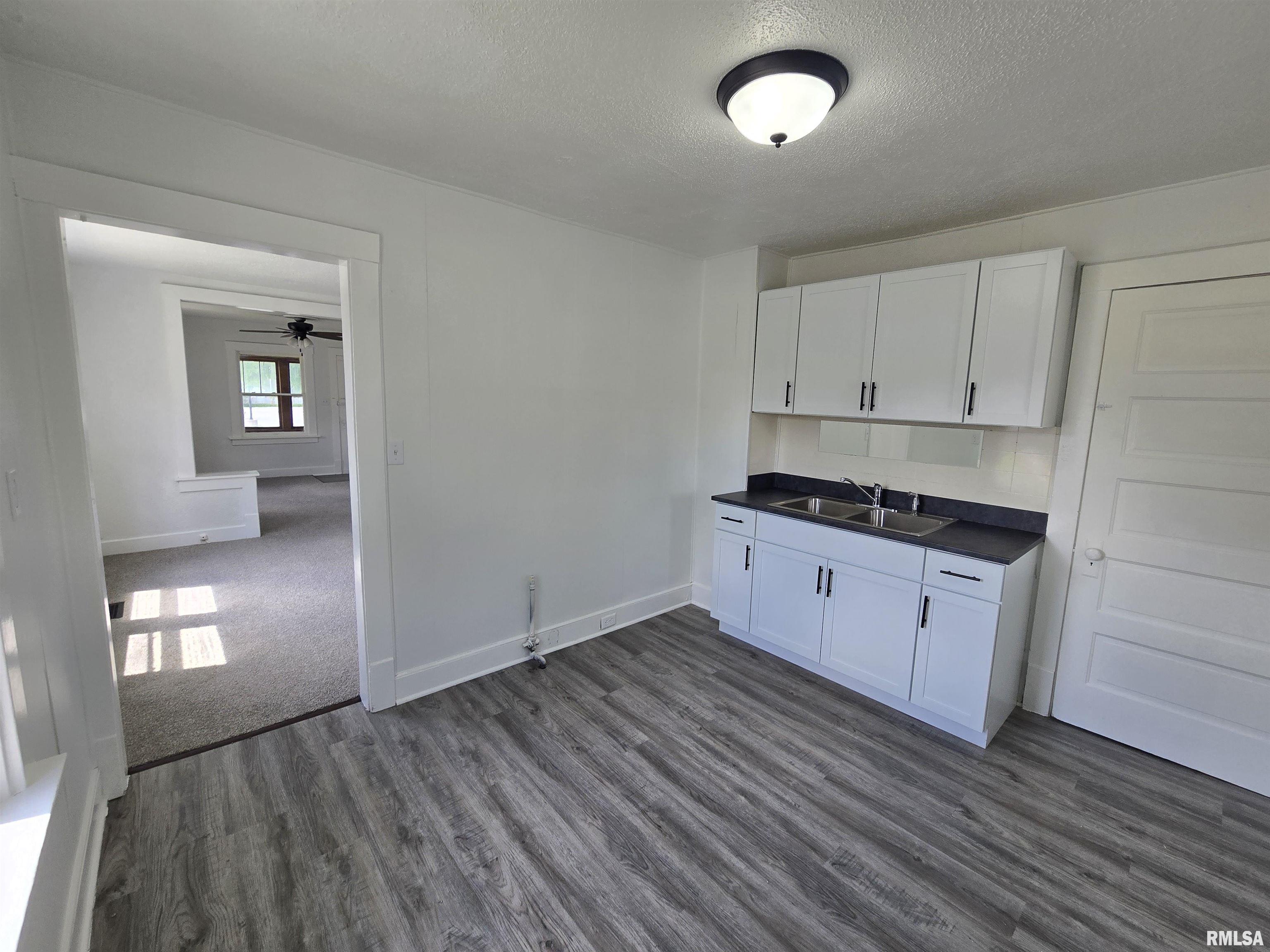 1230 Summer Street Pekin, IL 61554 - Photo 8 of 10