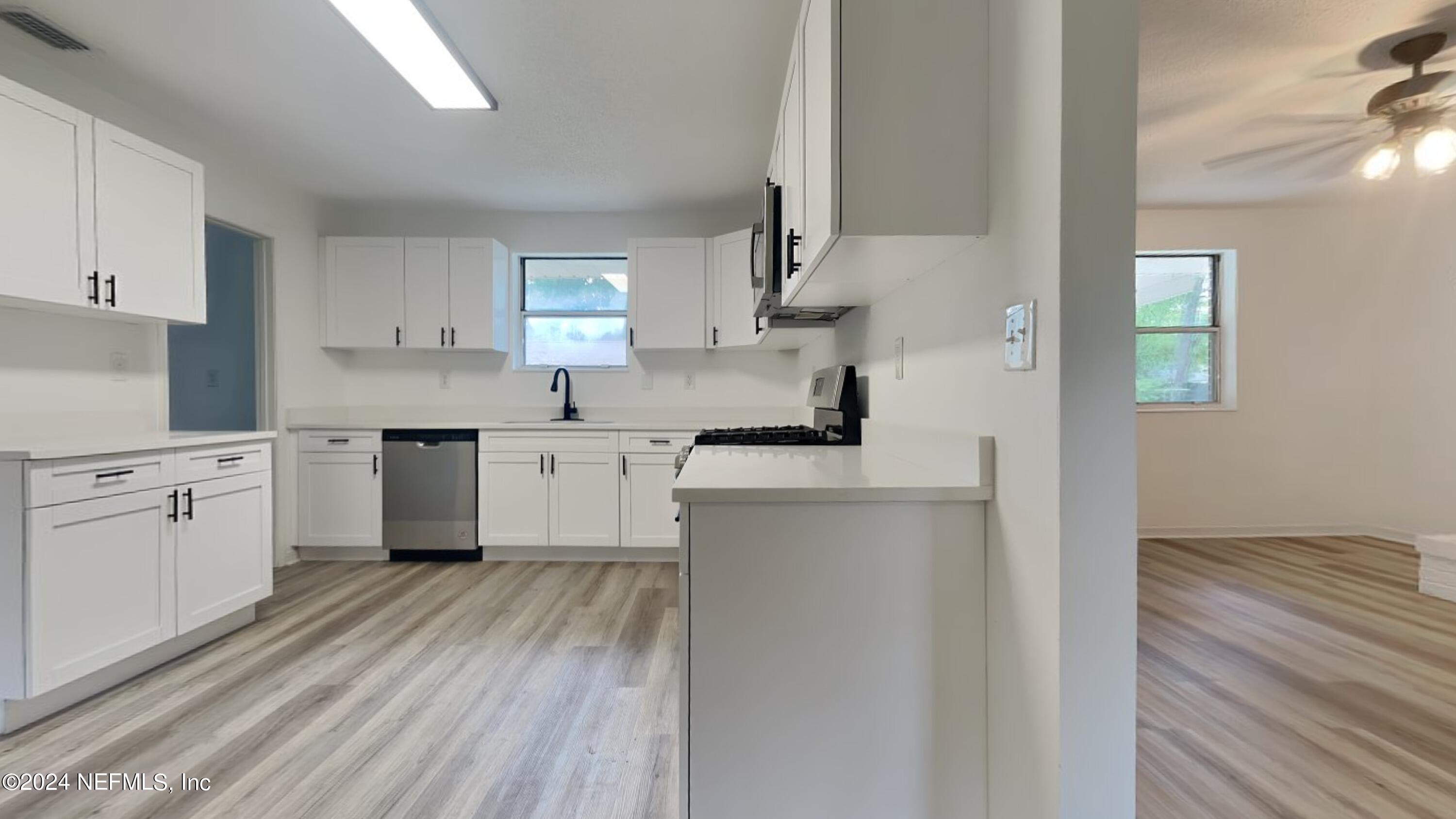 11127 Bridges Road Jacksonville, FL 32218 - Photo 7 of 15 15_Image_rOgKUyiZrN
