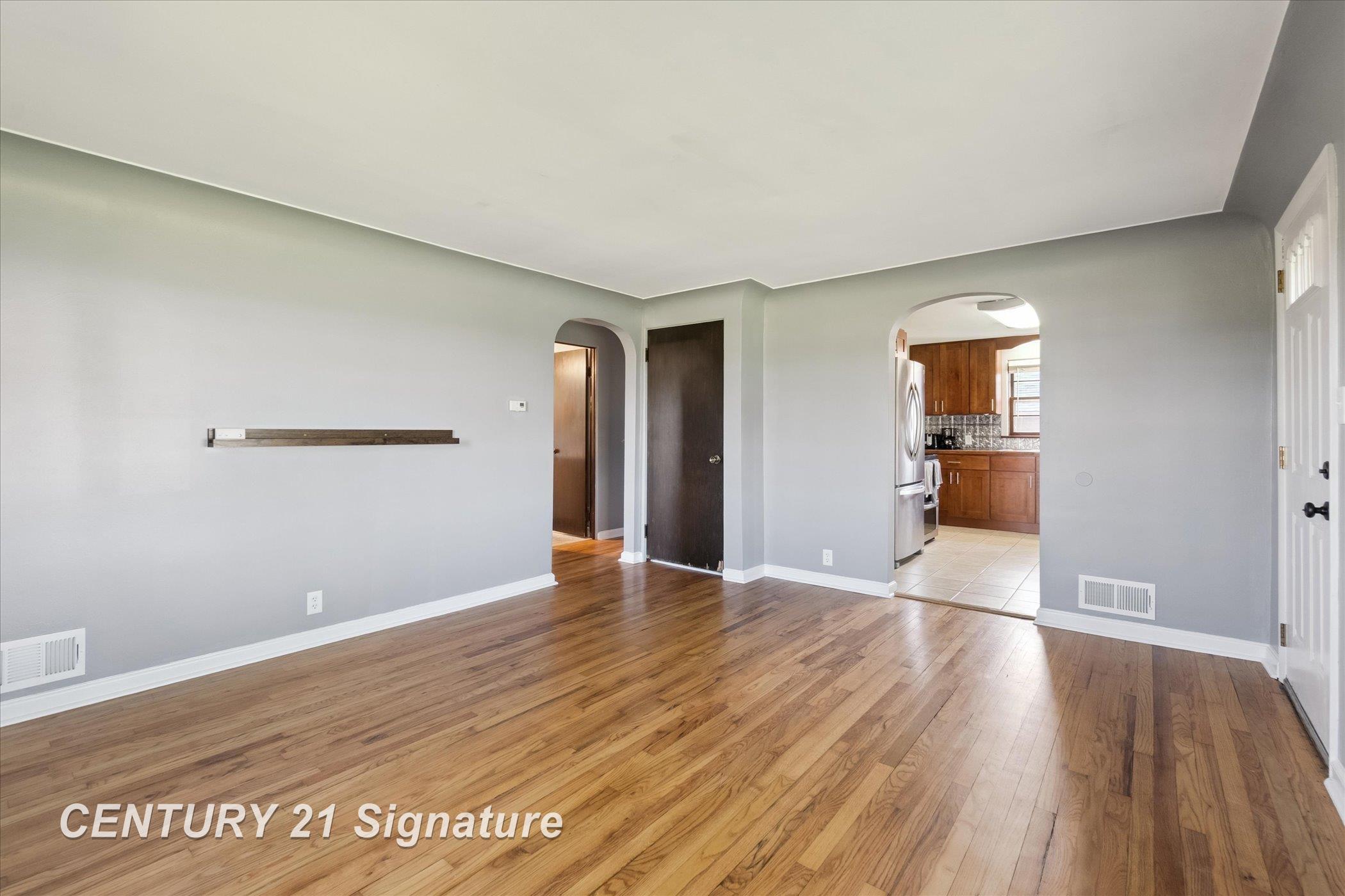 5990 North Gleaner Road Freeland, MI 48623 - Photo 11 of 35