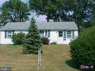 1038 Cardinal Road Audubon, PA 19403 - Photo 1 of 6 Gallery Image 1