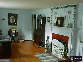 1038 Cardinal Road Audubon, PA 19403 - Photo 5 of 6 Gallery Image 5