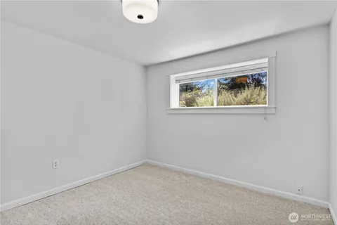 $950,000 | 14556 75th Avenue Northeast, Kenmore, WA 98028