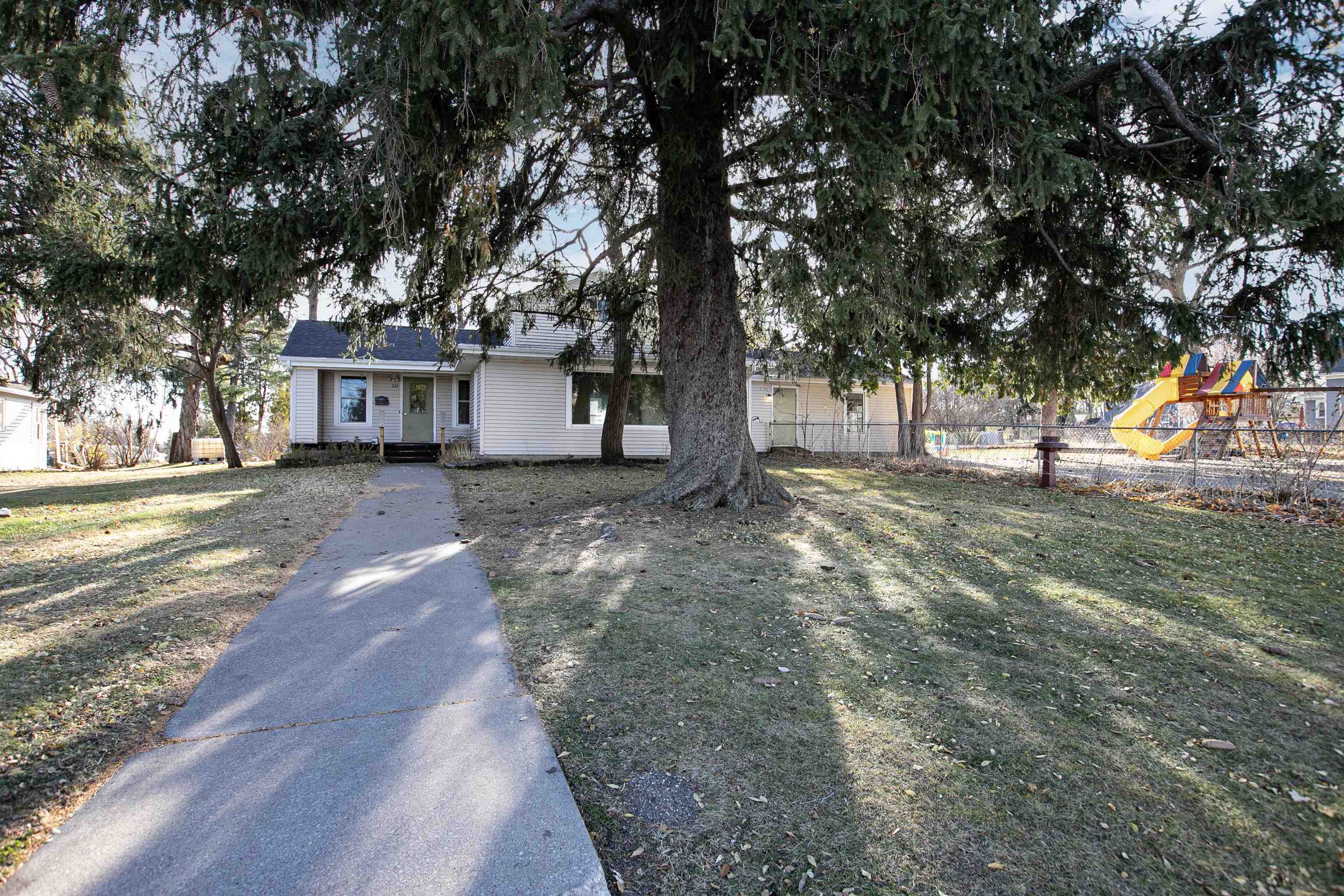 224 East Scott Street Omro, WI 54963 - Photo 1 of 1