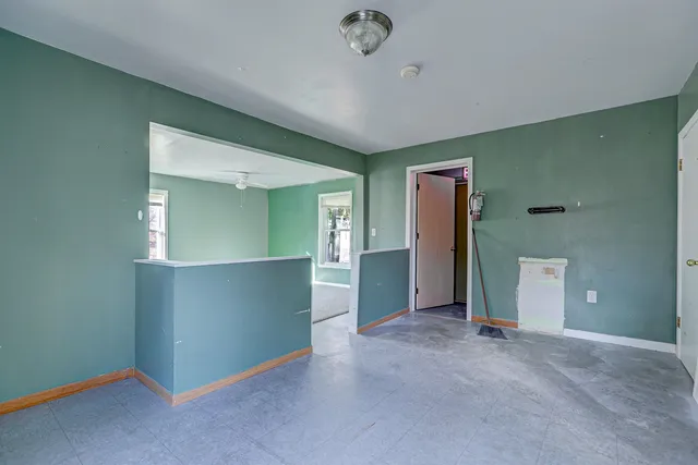 $210,000 | 224 East Scott Street, Omro, WI 54963