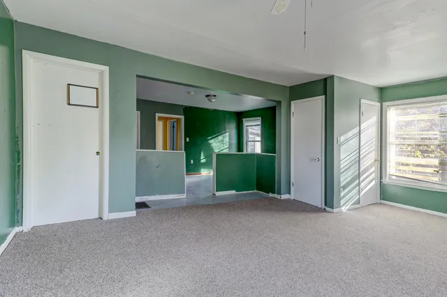 $210,000 | 224 East Scott Street, Omro, WI 54963