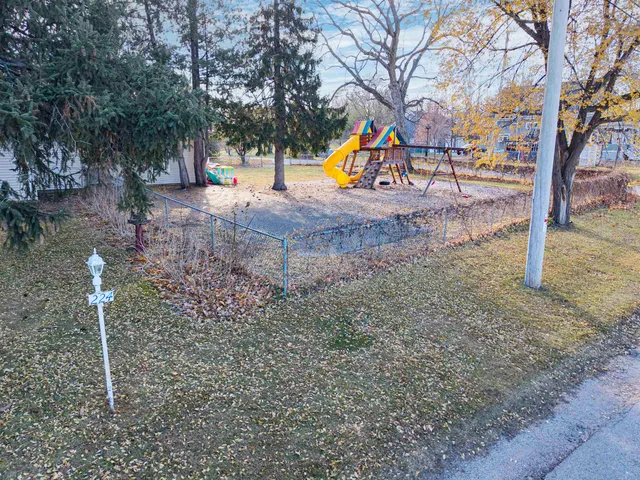 $210,000 | 224 East Scott Street, Omro, WI 54963