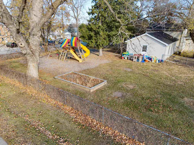 $210,000 | 224 East Scott Street, Omro, WI 54963