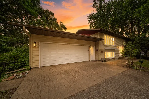 $319,000 | 360 Sophia Avenue, Hamburg, MN 55339