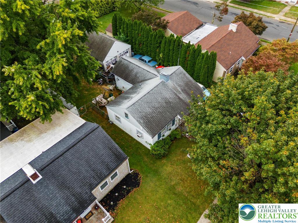 1710 North Boulevard Bethlehem, PA 18017 - Photo 10 of 45