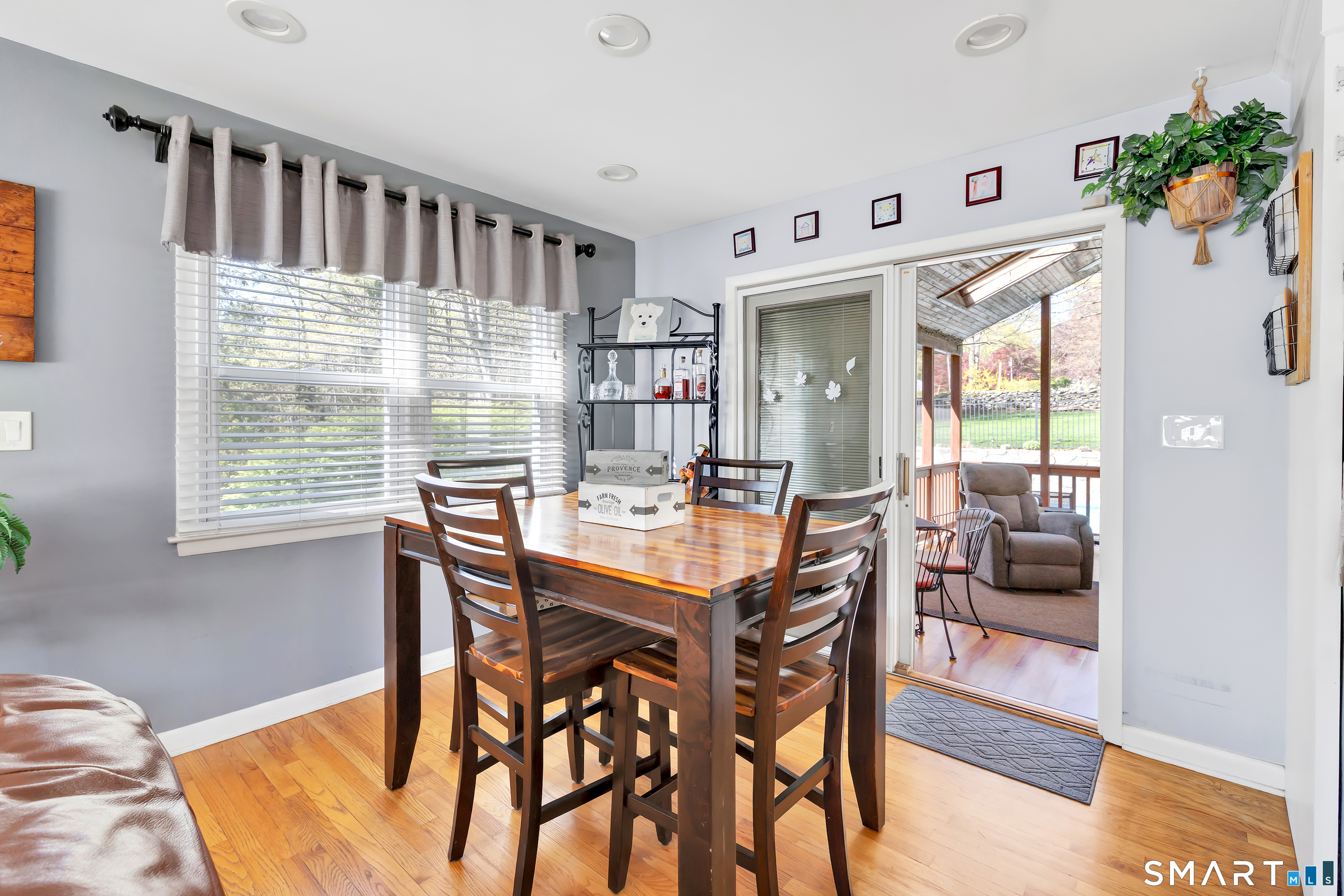 109 Sterling Road Trumbull, CT 06611 - Photo 11 of 40