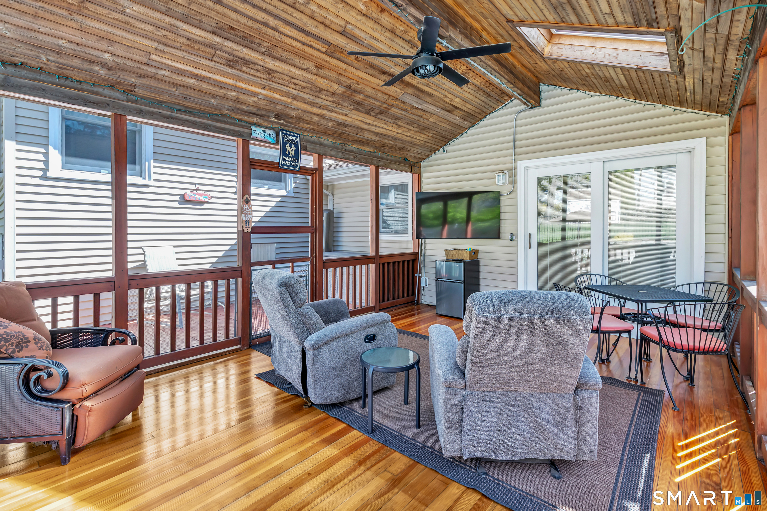 109 Sterling Road Trumbull, CT 06611 - Photo 13 of 40